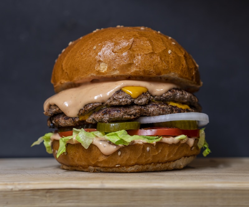 Fast Food and Burgers at Eat N Meet